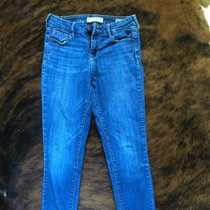 Bullhead women’s skinny jeans